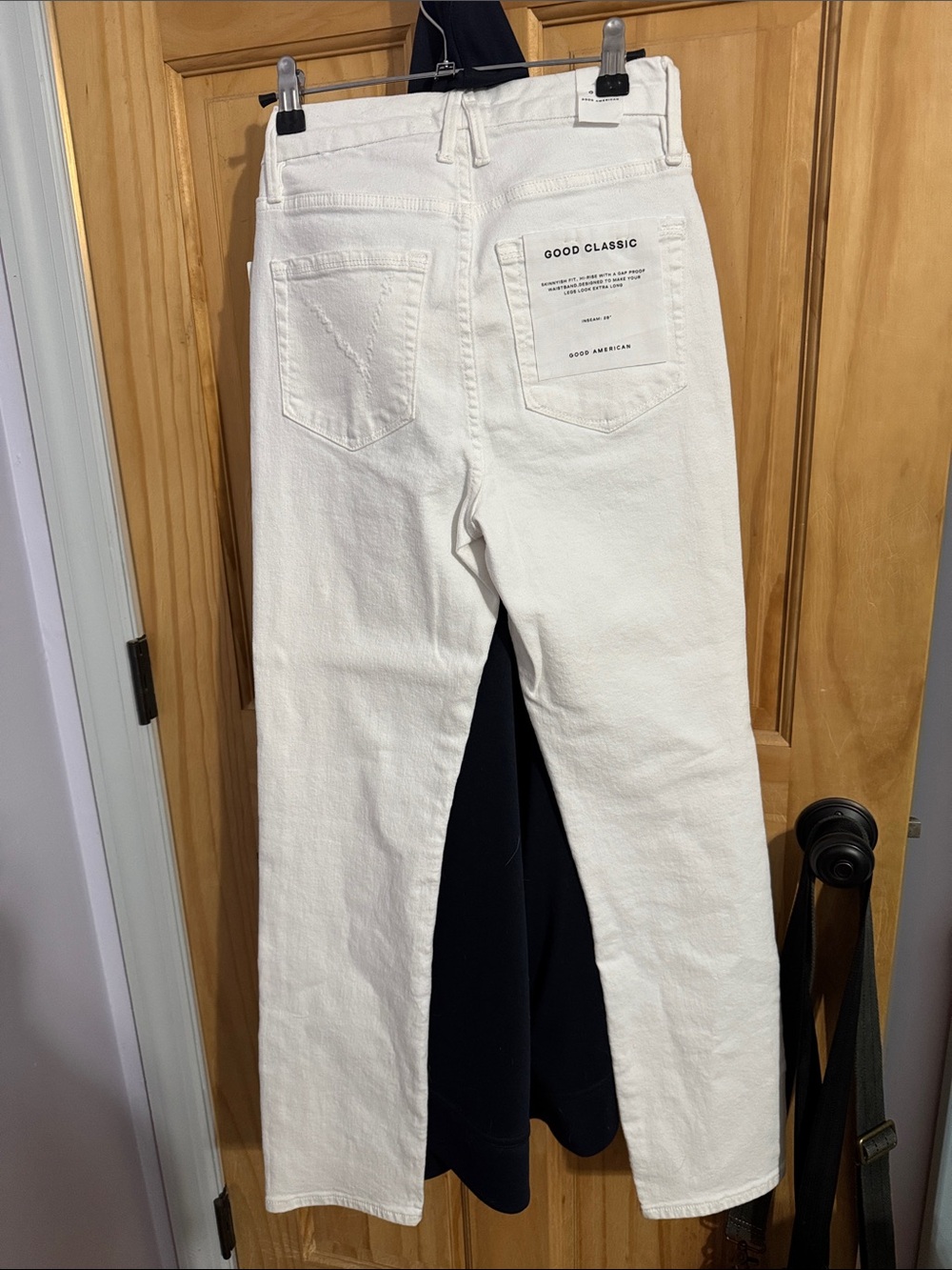 NEW WITH TAGS Good American White Straight-Leg Jeans - Picture 7 of 8
